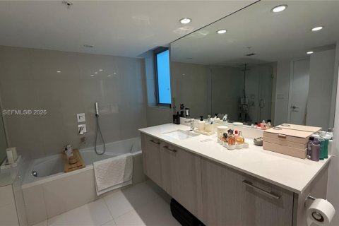 Copropriété à vendre à Bay Harbor Islands, Floride: 2 chambres, 117.06 m2 № 2002639 - photo 7