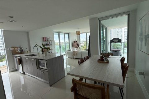 Copropriété à vendre à Bay Harbor Islands, Floride: 2 chambres, 117.06 m2 № 2002639 - photo 14