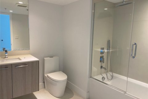 Condominio en venta en Bay Harbor Islands, Florida, 2 dormitorios, 117.06 m2 № 2002639 - foto 27