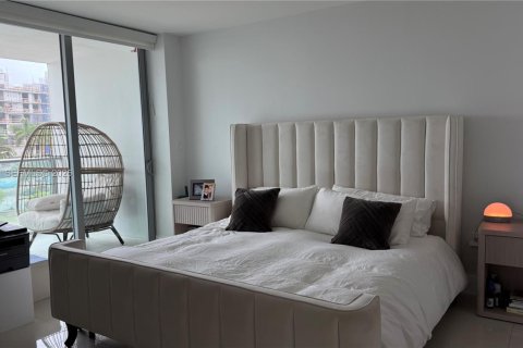 Copropriété à vendre à Bay Harbor Islands, Floride: 2 chambres, 117.06 m2 № 2002639 - photo 8