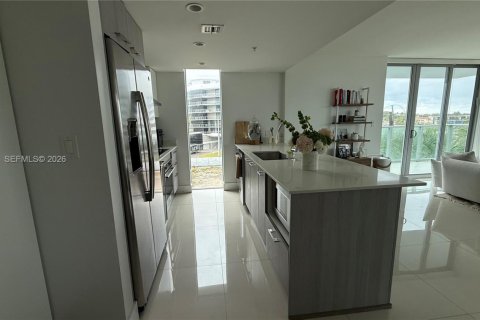 Copropriété à vendre à Bay Harbor Islands, Floride: 2 chambres, 117.06 m2 № 2002639 - photo 15