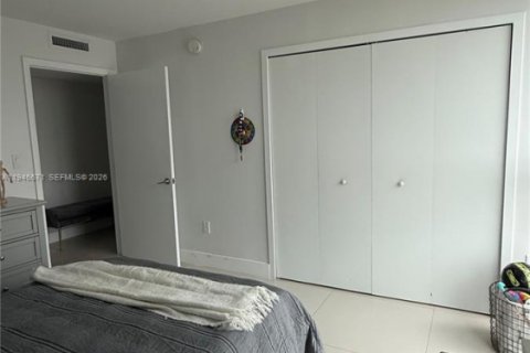 Copropriété à vendre à Bay Harbor Islands, Floride: 2 chambres, 117.06 m2 № 2002639 - photo 20