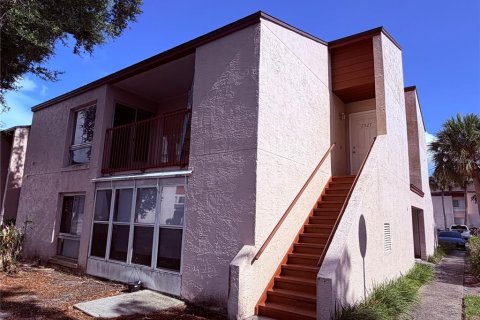 Condominio en Orlando, Florida, 2 dormitorios  № 2102523