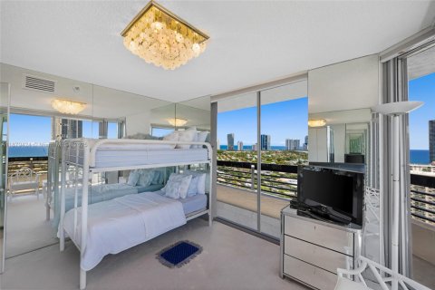 Condominio en venta en Aventura, Florida, 3 dormitorios, 159.98 m2 № 1924615 - foto 21