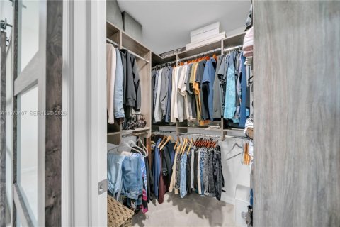 Casa en venta en Cape Coral, Florida, 3 dormitorios, 153.29 m2 № 2031088 - foto 15