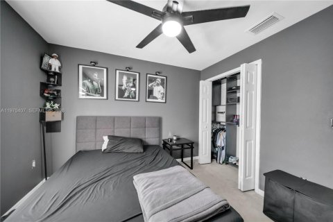 Casa en venta en Cape Coral, Florida, 3 dormitorios, 153.29 m2 № 2031088 - foto 21