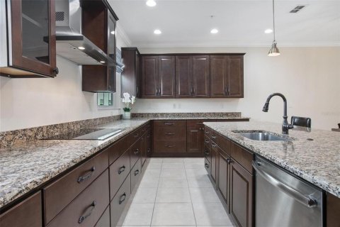 Touwnhouse à vendre à Lake Mary, Floride: 3 chambres, 203.18 m2 № 1900745 - photo 16