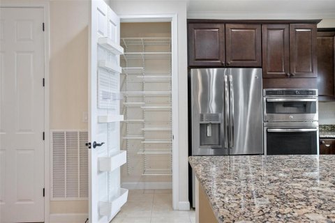 Touwnhouse à vendre à Lake Mary, Floride: 3 chambres, 203.18 m2 № 1900745 - photo 17