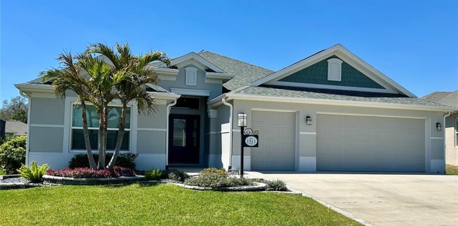 Villa ou maison à The Villages, Floride 3 chambres, 178.19 m2 № 1878071