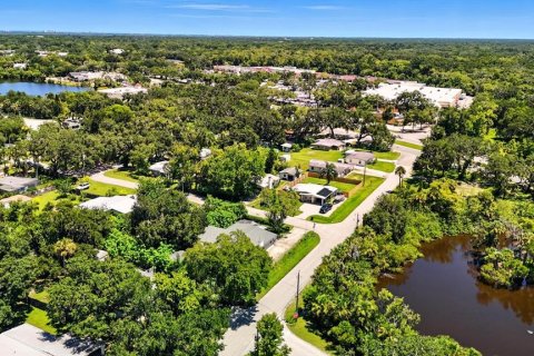House in New Smyrna Beach, Florida 2 bedrooms, 110.37 sq.m. № 1886261 - photo 12