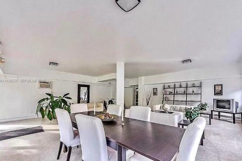 Купить кондоминиум в Майами-Бич, Флорида 1 спальня, 64.1м2, № 1997547 - фото 17