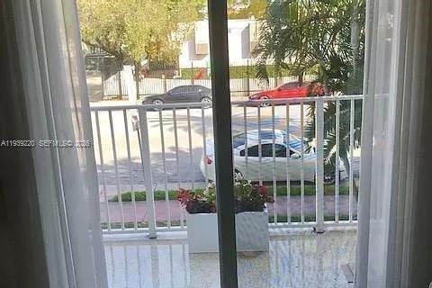 Купить кондоминиум в Майами-Бич, Флорида 1 спальня, 64.1м2, № 1997547 - фото 18