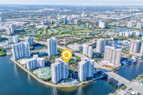 Купить кондоминиум в Авентура, Флорида 2 спальни, 134.43м2, № 1982645 - фото 2