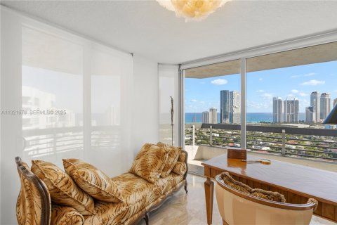 Купить кондоминиум в Авентура, Флорида 2 спальни, 134.43м2, № 1982645 - фото 18