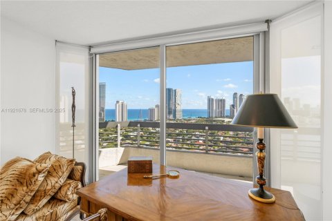 Купить кондоминиум в Авентура, Флорида 2 спальни, 134.43м2, № 1982645 - фото 17