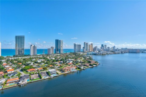 Купить кондоминиум в Авентура, Флорида 2 спальни, 134.43м2, № 1982645 - фото 26