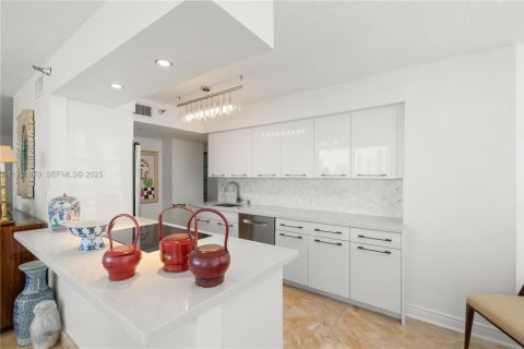 Купить кондоминиум в Авентура, Флорида 2 спальни, 134.43м2, № 1982645 - фото 13