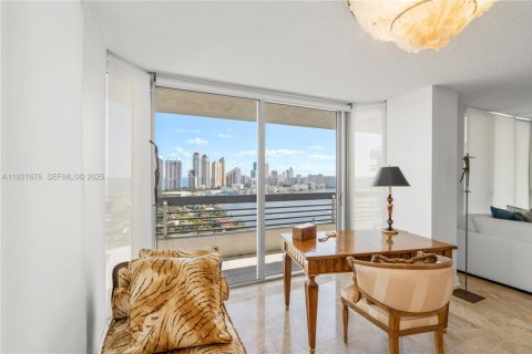 Купить кондоминиум в Авентура, Флорида 2 спальни, 134.43м2, № 1982645 - фото 16