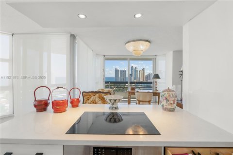 Купить кондоминиум в Авентура, Флорида 2 спальни, 134.43м2, № 1982645 - фото 11