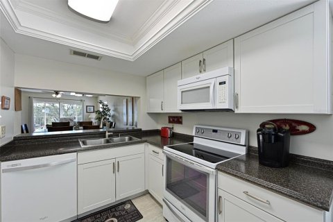 Condo in Bradenton, Florida, 2 bedrooms  № 2205791 - photo 5