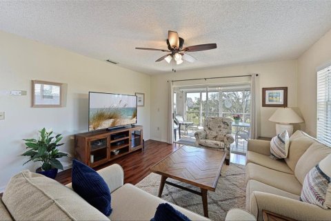 Condo in Bradenton, Florida, 2 bedrooms  № 2205791 - photo 3