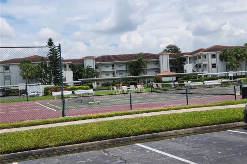 Condo in Bradenton, Florida, 2 bedrooms  № 2205791 - photo 19