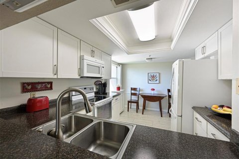 Condo in Bradenton, Florida, 2 bedrooms  № 2205791 - photo 6