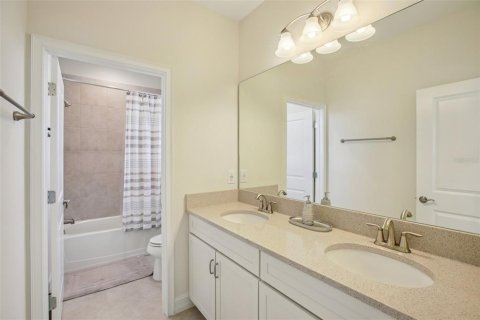 Casa en venta en Wesley Chapel, Florida, 3 dormitorios, 223.15 m2 № 1913861 - foto 23