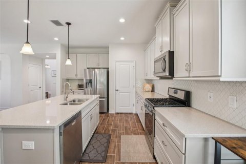 Casa en venta en Wesley Chapel, Florida, 3 dormitorios, 223.15 m2 № 1913861 - foto 11