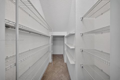 Casa en venta en Lake Worth, Florida, 4 dormitorios, 294.13 m2 № 2381674 - foto 18