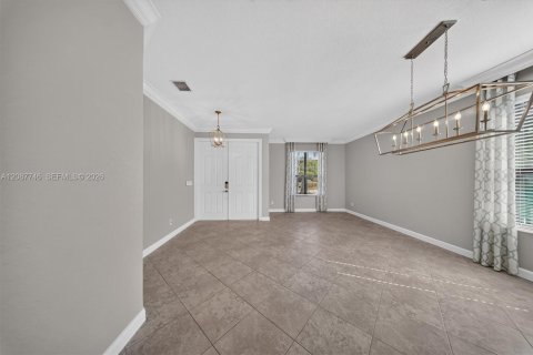 Casa en venta en Lake Worth, Florida, 4 dormitorios, 294.13 m2 № 2381674 - foto 10