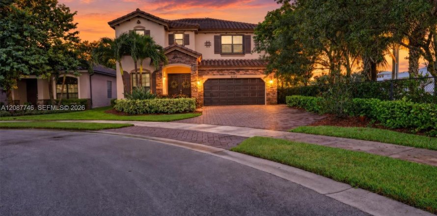 Casa en Lake Worth, Florida 4 dormitorios, 294.13 m2 № 2381674