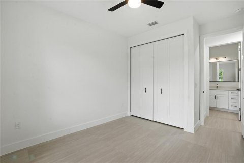House in North Port, Florida 3 bedrooms, 146.51 sq.m. № 1911516 - photo 23