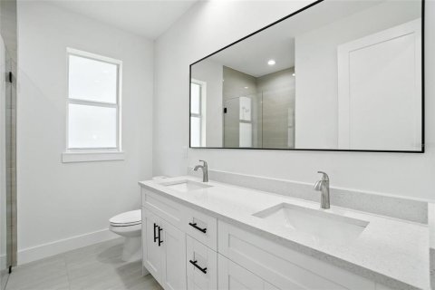House in North Port, Florida 3 bedrooms, 146.51 sq.m. № 1911516 - photo 30