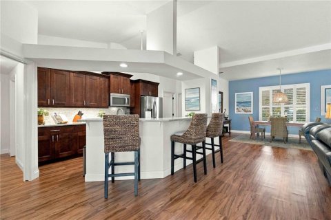 House in Port Charlotte, Florida 3 bedrooms, 197.6 sq.m. № 2416592 - photo 15