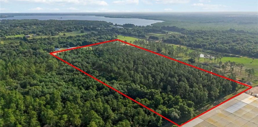 Terreno en Howey-in-the-Hills, Florida № 2097345