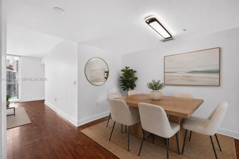 Condominio en venta en Miami, Florida, 2 dormitorios, 95.04 m2 № 2252237 - foto 3
