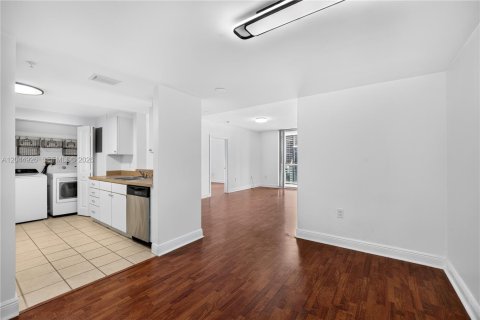 Condominio en venta en Miami, Florida, 2 dormitorios, 95.04 m2 № 2252237 - foto 16