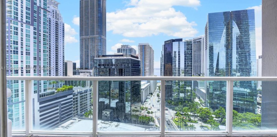 Condominio en Miami, Florida, 2 dormitorios  № 2252237