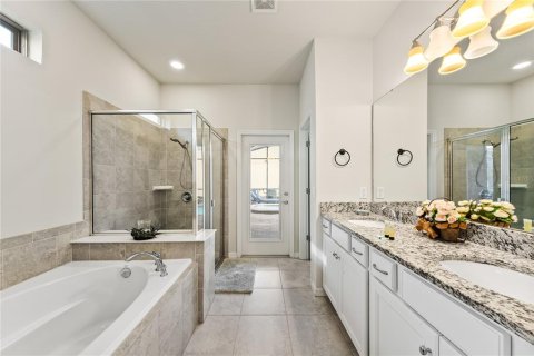 Villa ou maison à vendre à Kissimmee, Floride: 8 chambres, 375.42 m2 № 2321324 - photo 18