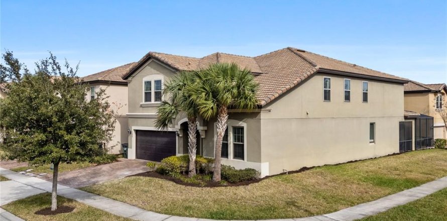 Villa ou maison à Kissimmee, Floride 8 chambres, 375.42 m2 № 2321324