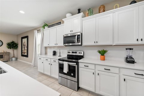 Villa ou maison à vendre à Kissimmee, Floride: 8 chambres, 375.42 m2 № 2321324 - photo 11