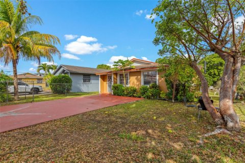 Купить виллу или дом в Флорида-Сити, Флорида 3 спальни, 101.45м2, № 1998491 - фото 4