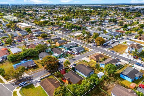 Купить виллу или дом в Флорида-Сити, Флорида 3 спальни, 101.45м2, № 1998491 - фото 28