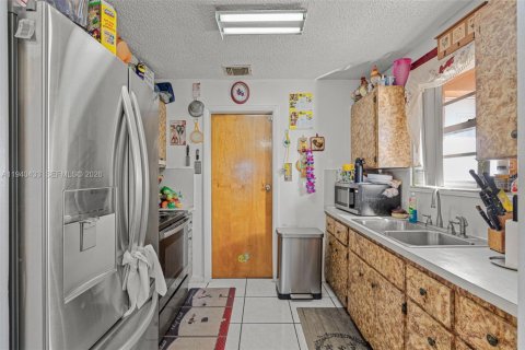 Купить виллу или дом в Флорида-Сити, Флорида 3 спальни, 101.45м2, № 1998491 - фото 10