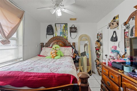 Купить виллу или дом в Флорида-Сити, Флорида 3 спальни, 101.45м2, № 1998491 - фото 21