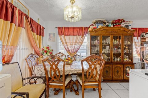 Купить виллу или дом в Флорида-Сити, Флорида 3 спальни, 101.45м2, № 1998491 - фото 9