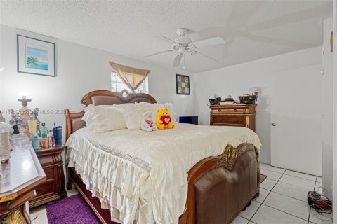 Купить виллу или дом в Флорида-Сити, Флорида 3 спальни, 101.45м2, № 1998491 - фото 15