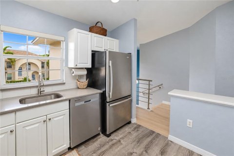 Copropriété à vendre à Sarasota, Floride: 2 chambres, 105.72 m2 № 2403312 - photo 11