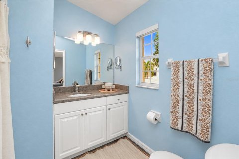 Copropriété à vendre à Sarasota, Floride: 2 chambres, 105.72 m2 № 2403312 - photo 19